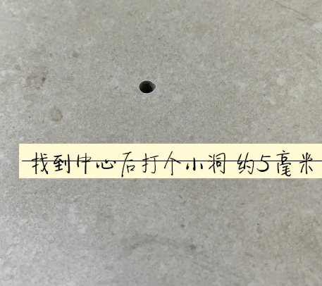 滑县瓷砖空鼓维修公司专业解答在瓷砖铺贴过程中，如果砂料搅拌不均匀，将会带来以下问题
